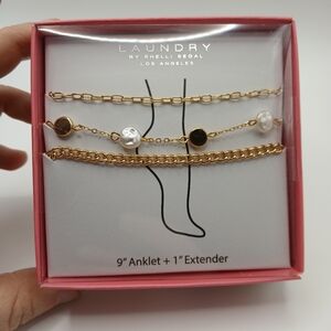 Laundry by Shelli Segal Gold Tone Anklet Set | Pearl Accents | Boxed